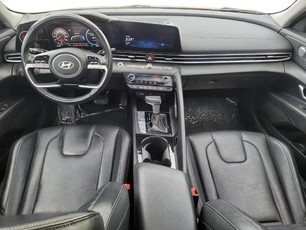 2025 Hyundai Elantra - $19,900
