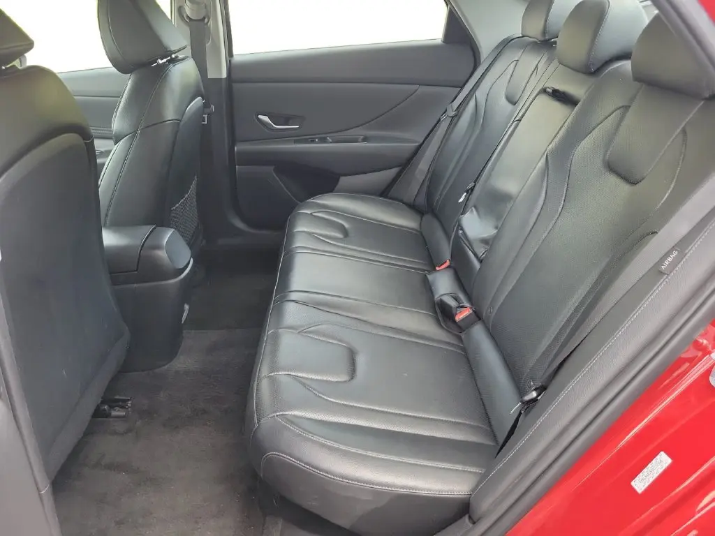 2025 Hyundai Elantra - $19,900