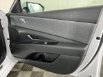 2025 ELANTRA Hybrid Thumbnail 16