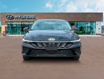 2025 ELANTRA Hybrid Thumbnail 12