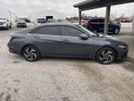 2025 ELANTRA Hybrid Thumbnail 3