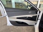 2025 ELANTRA Hybrid Thumbnail 21