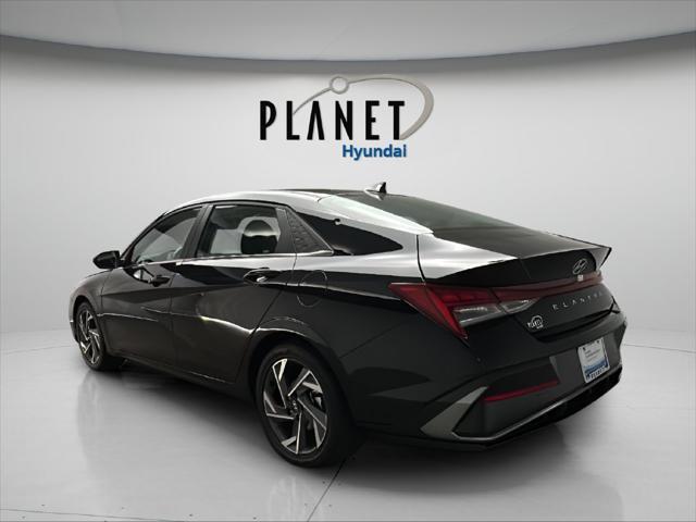 2025 Hyundai Elantra - $27,250