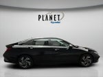 2025 ELANTRA Hybrid Thumbnail 8
