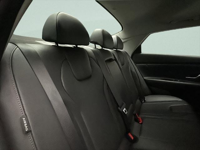 2025 Hyundai Elantra - $27,250