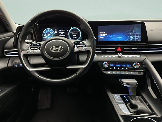 2025 Hyundai Elantra - $27,250