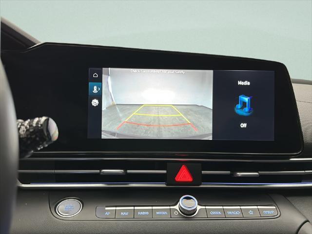 2025 Hyundai Elantra - $27,250