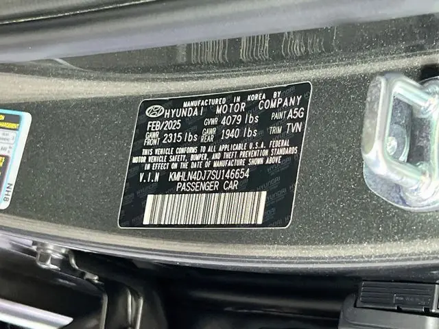 2025 Hyundai Elantra - $25,500