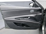 2024 ELANTRA Hybrid Thumbnail 9