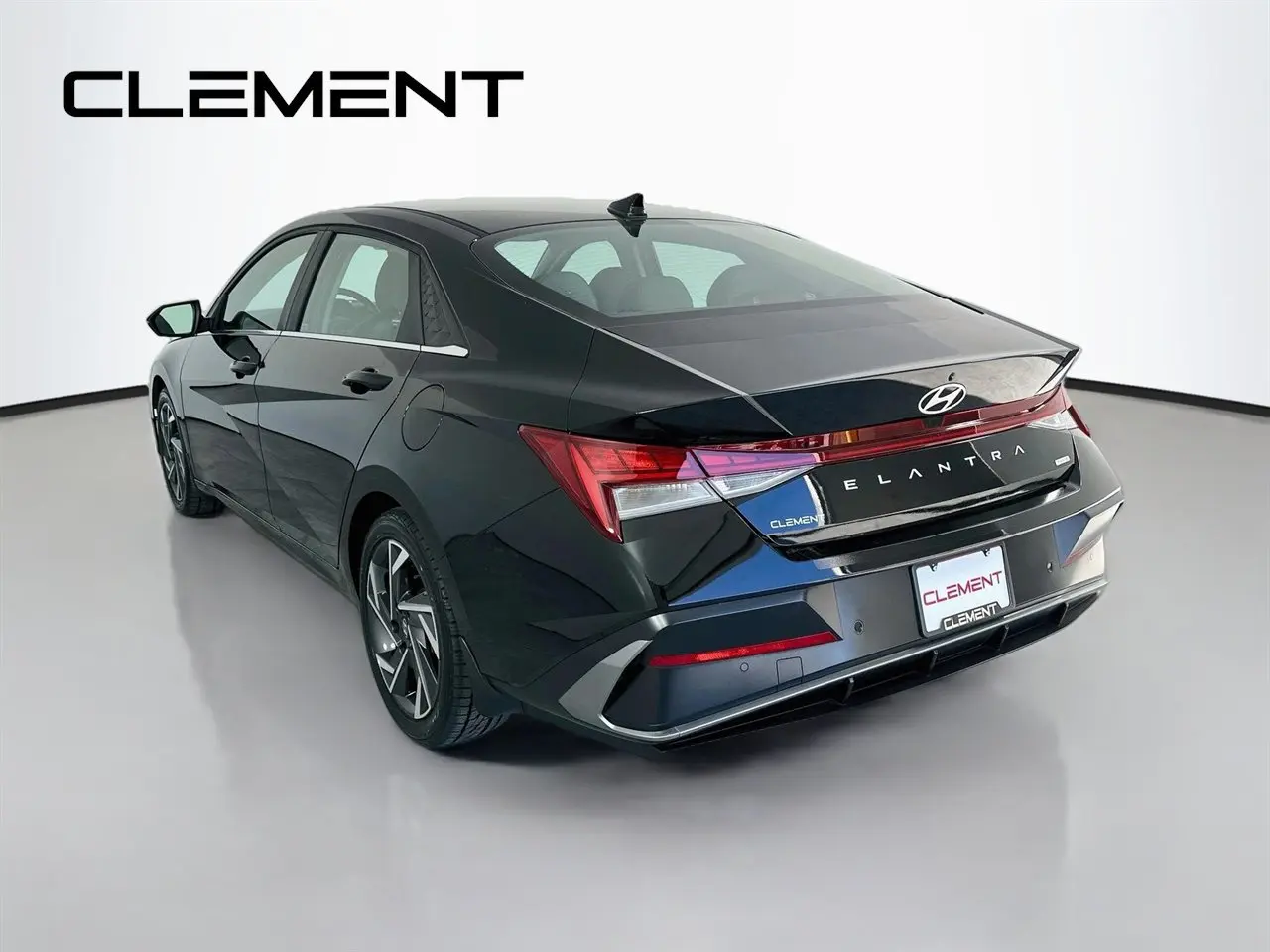 2024 Hyundai Elantra - $23,668