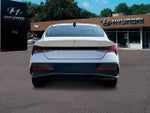 2025 ELANTRA Hybrid Thumbnail 6