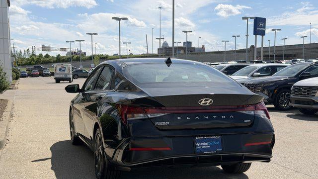 2025 Hyundai ELANTRA Hybrid Limited
