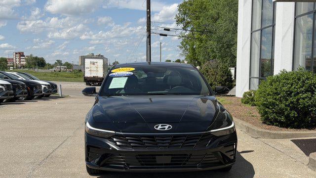 2025 Hyundai ELANTRA Hybrid Limited