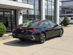 2025 ELANTRA Hybrid Thumbnail 4