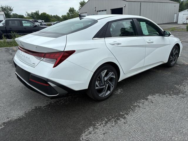 2025 Hyundai Elantra - $24,999