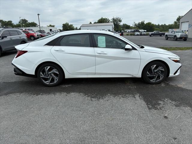2025 Hyundai Elantra - $24,999