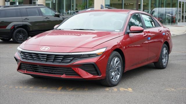 Preowned 2025 Hyundai ELANTRA Hybrid Limited for Sale
