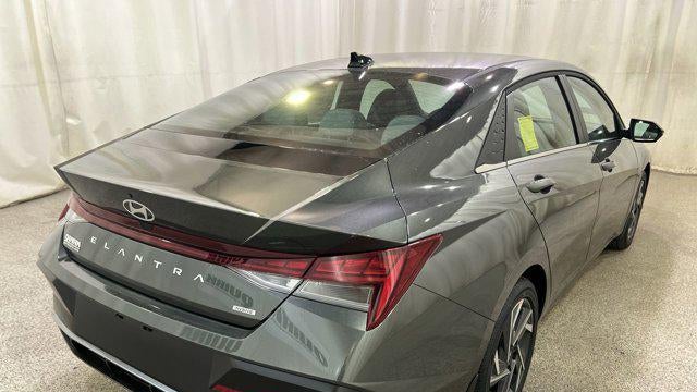 2026 Hyundai ELANTRA Hybrid Limited