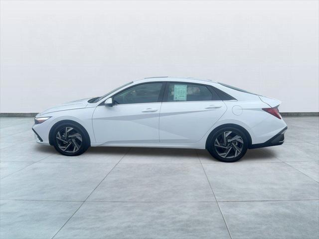 2025 Hyundai Elantra - $25,200