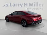 2025 ELANTRA Hybrid Thumbnail 3