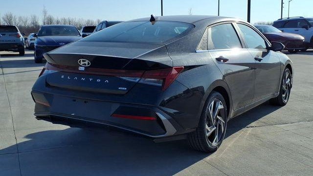 2026 Hyundai ELANTRA Hybrid Limited