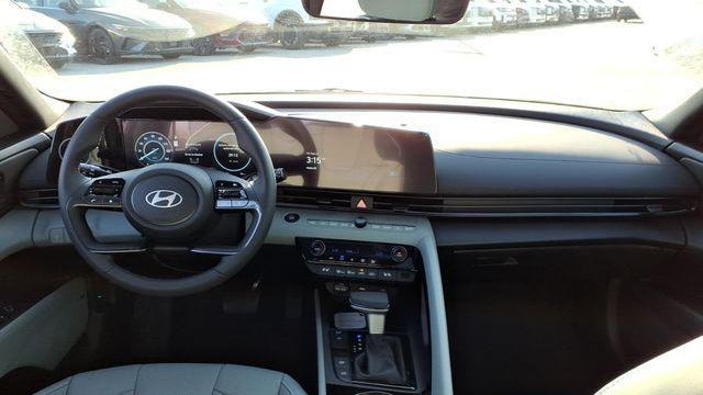 2026 Hyundai ELANTRA Hybrid Limited