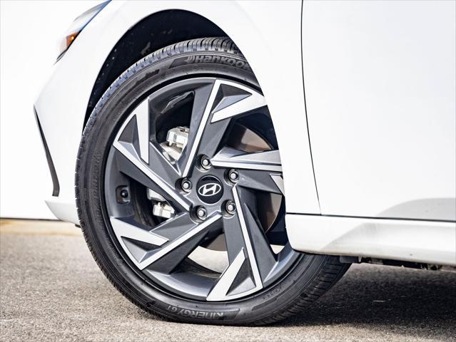 2026 Hyundai Elantra - $28,450