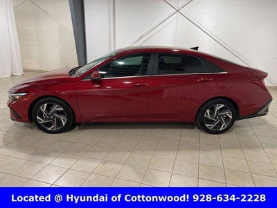 2025 Hyundai Elantra Hybrid Limited 4DR Sedan