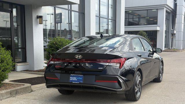 2025 Hyundai ELANTRA Hybrid Limited