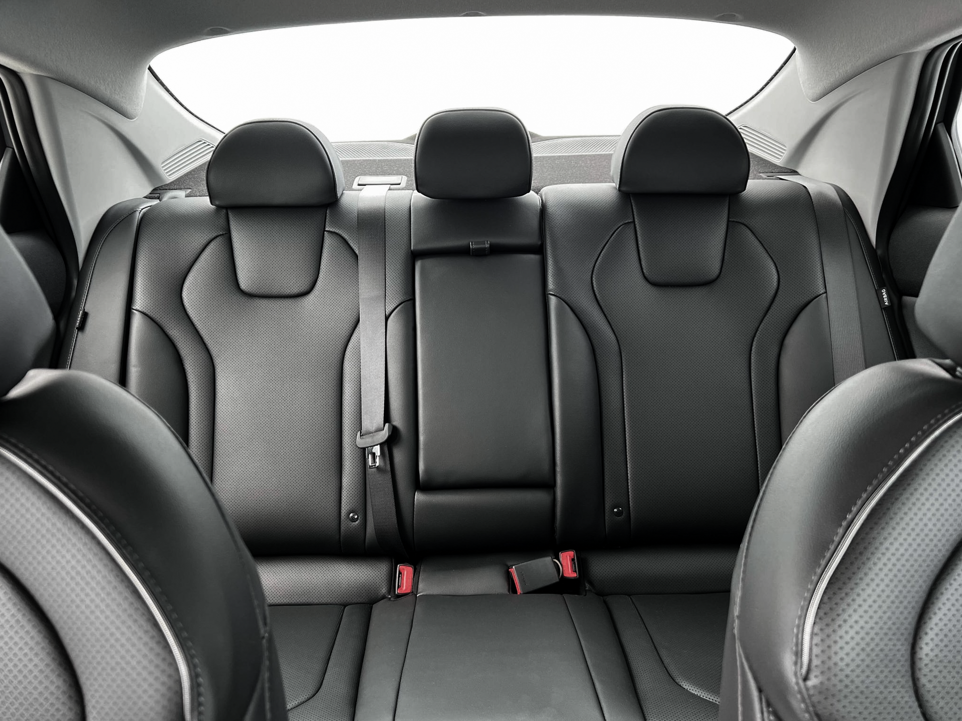 2025 Hyundai Elantra - $25,888
