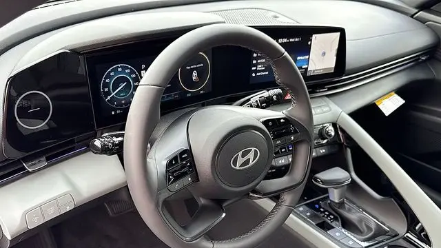 2025 Hyundai ELANTRA Hybrid Limited