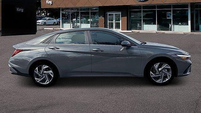 2026 Hyundai ELANTRA Hybrid Limited