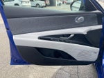 2023 Elantra Thumbnail 16