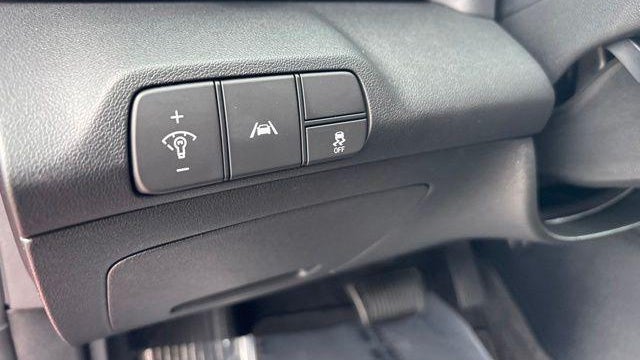 2022 Hyundai ELANTRA Limited