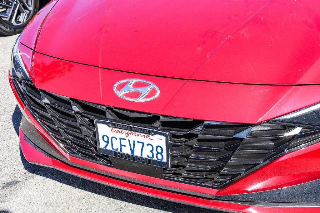 2022 Hyundai Elantra - $15,495