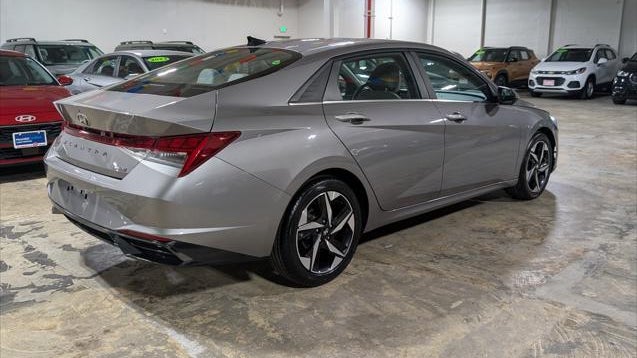 2021 Hyundai ELANTRA Limited