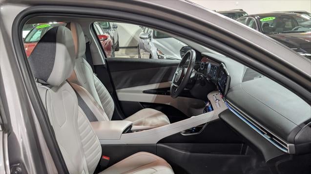 2021 Hyundai ELANTRA Limited