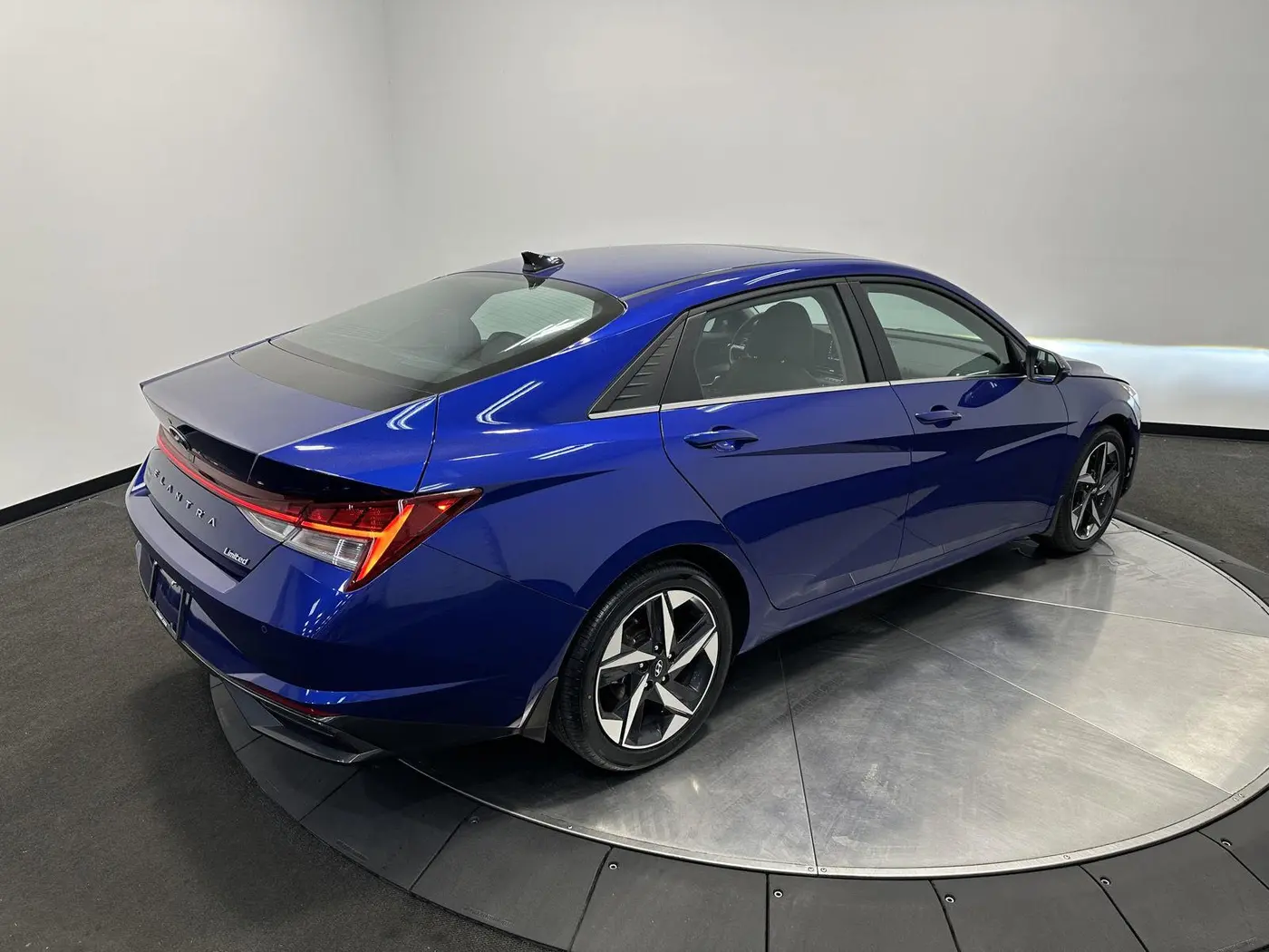 2023 Hyundai Elantra - $20,499
