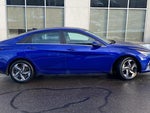 2022 Elantra Thumbnail 4