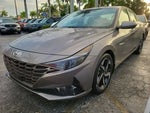2022 Elantra Thumbnail 32