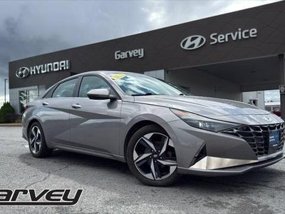 2022 Hyundai Elantra Limited 4DR Sedan