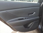 2023 Elantra Thumbnail 18