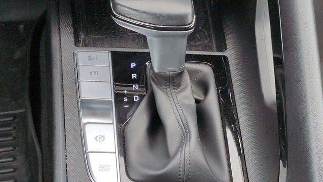 2022 Hyundai ELANTRA Limited