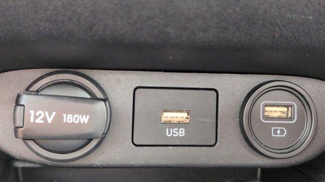 2022 Hyundai ELANTRA Limited
