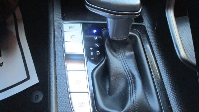 2022 Hyundai ELANTRA Limited