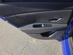2023 Elantra Thumbnail 18
