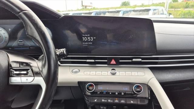 2023 Hyundai ELANTRA Limited