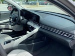 2022 Elantra Thumbnail 32