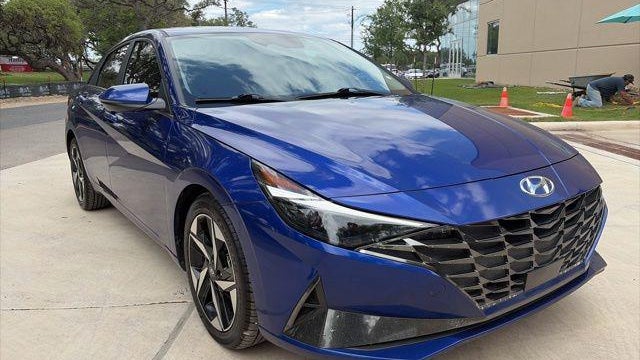 2023 Hyundai ELANTRA Limited