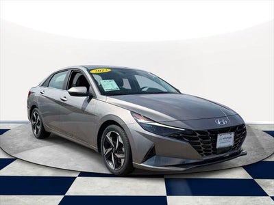 2023 Hyundai Elantra Limited 4DR Sedan